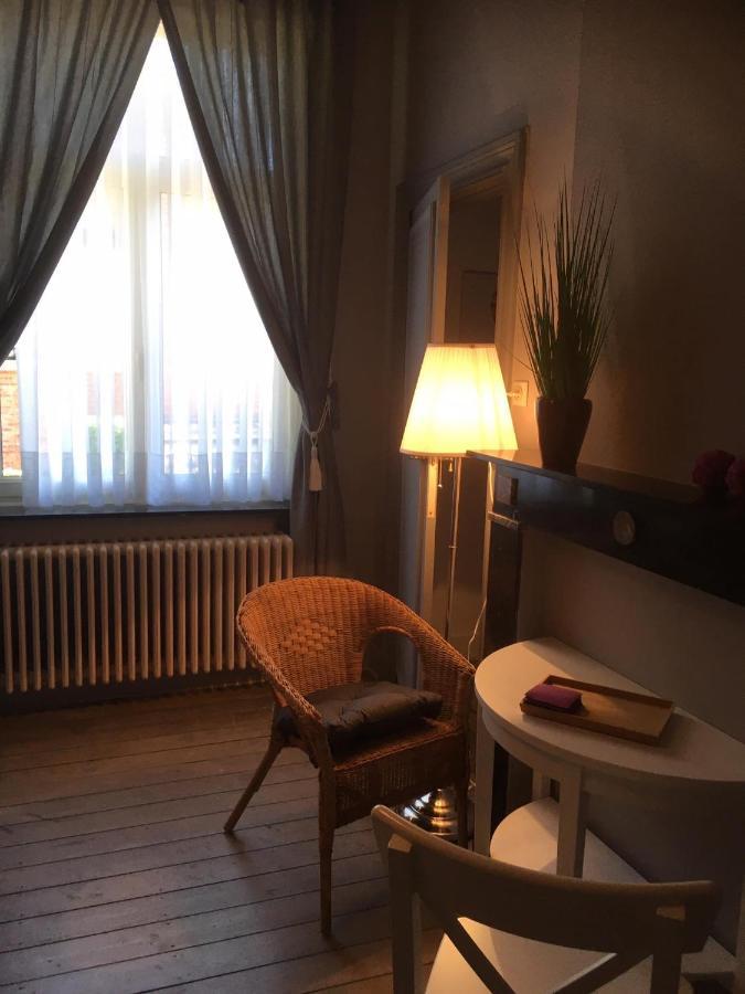 De Gelaarsde Kat Bed & Breakfast Ypres Dış mekan fotoğraf