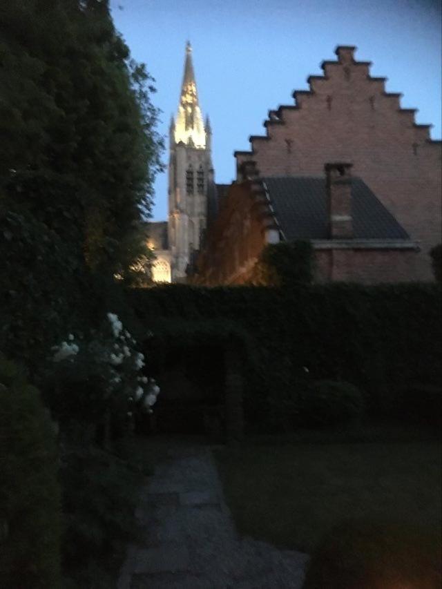 De Gelaarsde Kat Bed & Breakfast Ypres Dış mekan fotoğraf