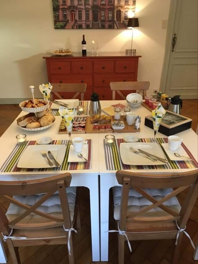 De Gelaarsde Kat Bed & Breakfast Ypres Dış mekan fotoğraf